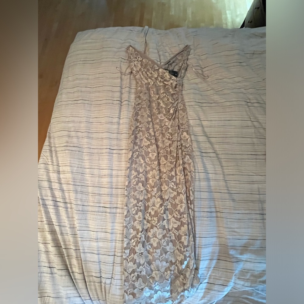 Women’s Ralph Lauren maxi dress.